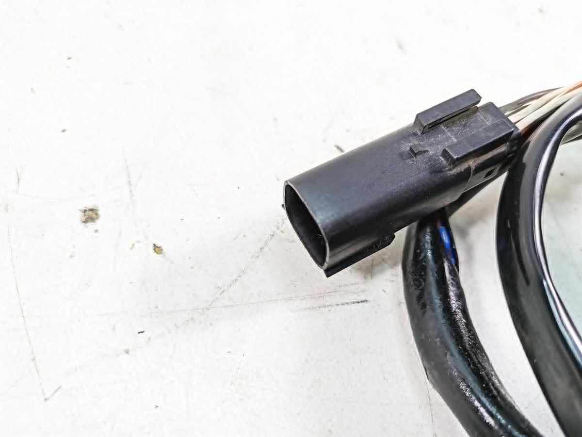 2007 Harley Sportster XL1200 C Right Hand Start Control Switch - Read 71684-06A {{ shop.shopifyCountryName }} - Mototech271