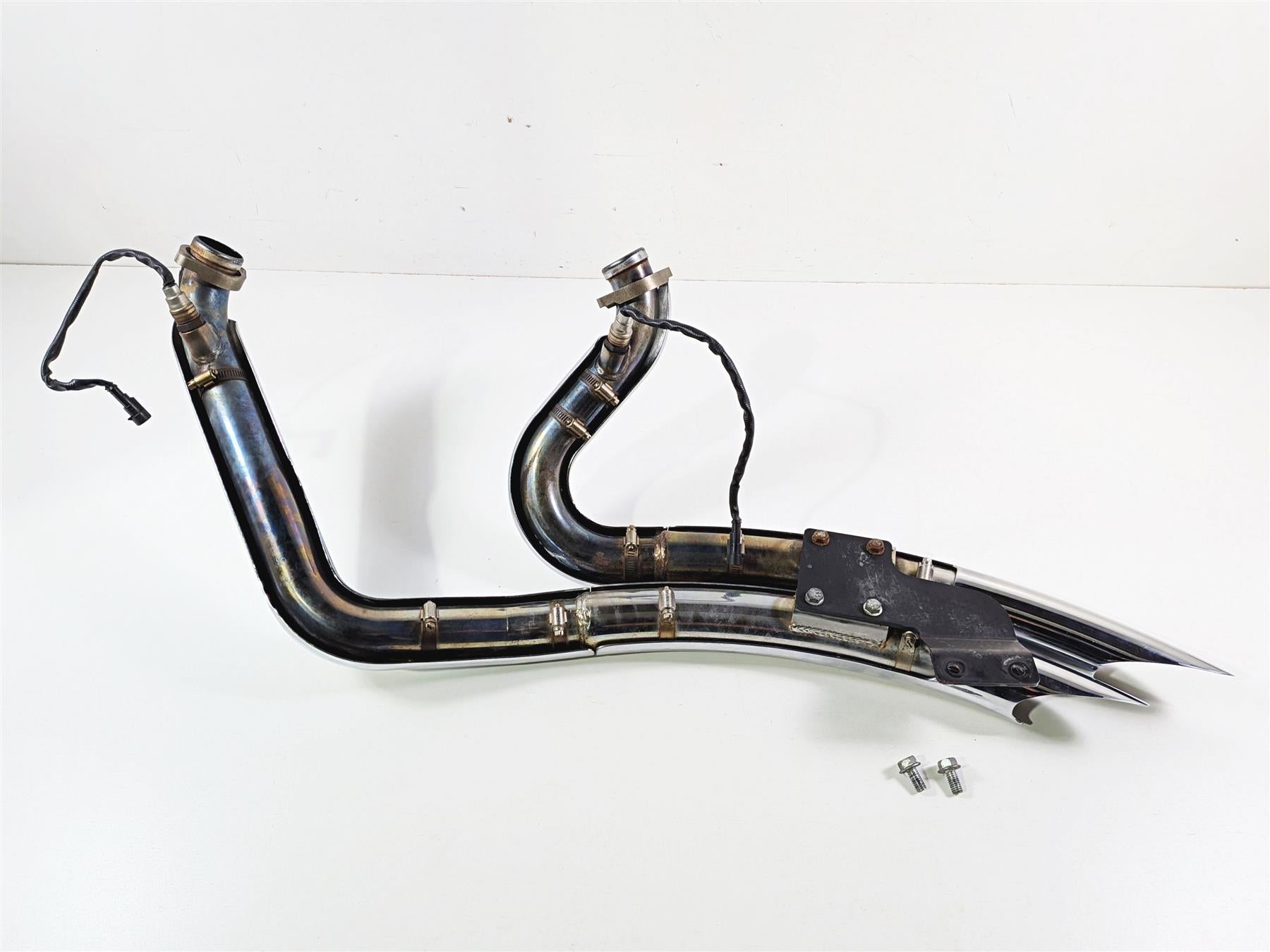 2009 Harley FXCWC Softail Rocker Vance & Hines Big Radius Exhaust System 26079 {{ shop.shopifyCountryName }} - Mototech271