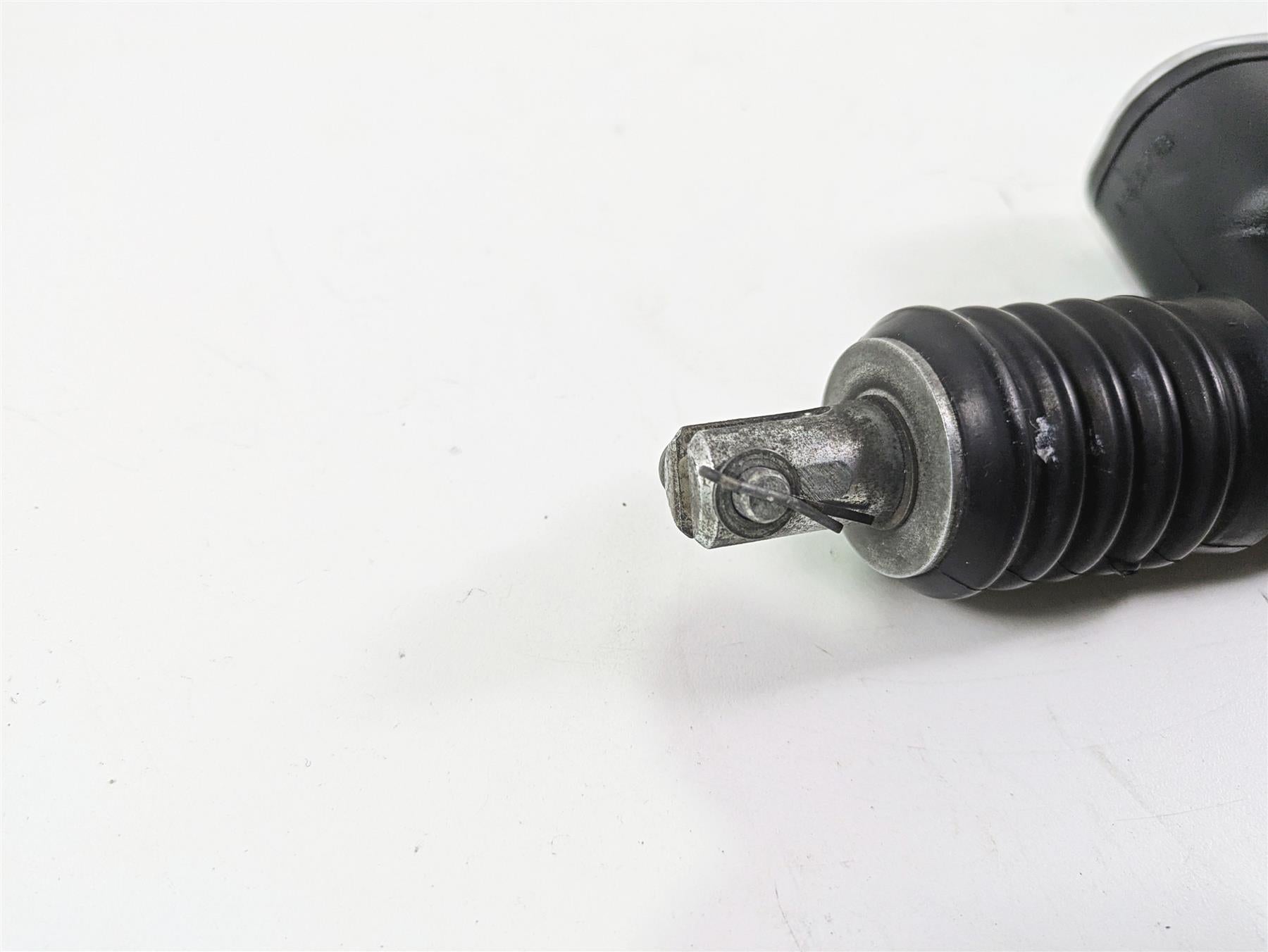 2007 Harley Touring FLHRSE CVO Road King Rear Brake Master Cylinder 46425-05A {{ shop.shopifyCountryName }} - Mototech271