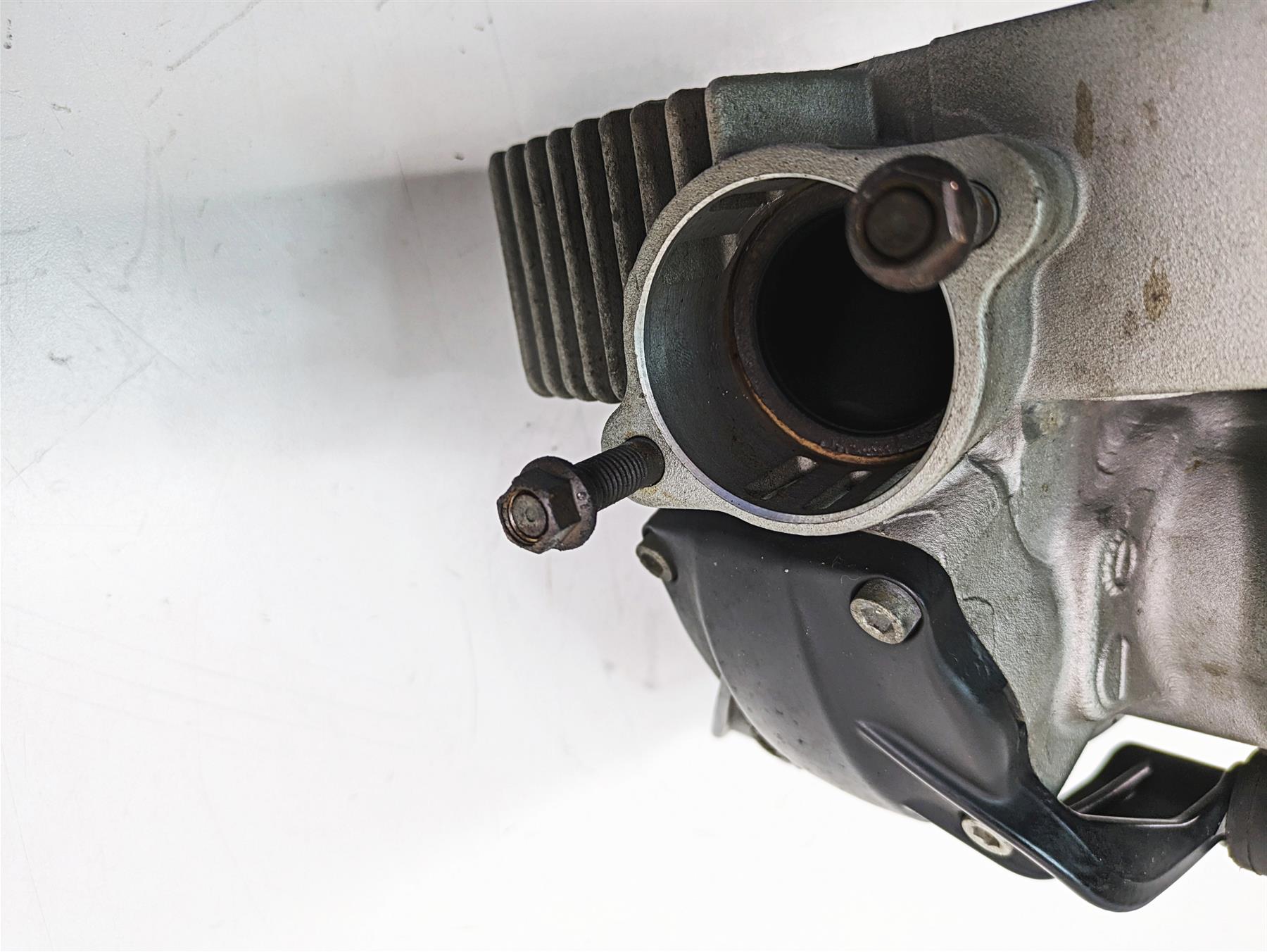 2011 Ducati Hypermotard 1100 Evo SP Front Horizontal Cylinder Head 30122751AA {{ shop.shopifyCountryName }} - Mototech271