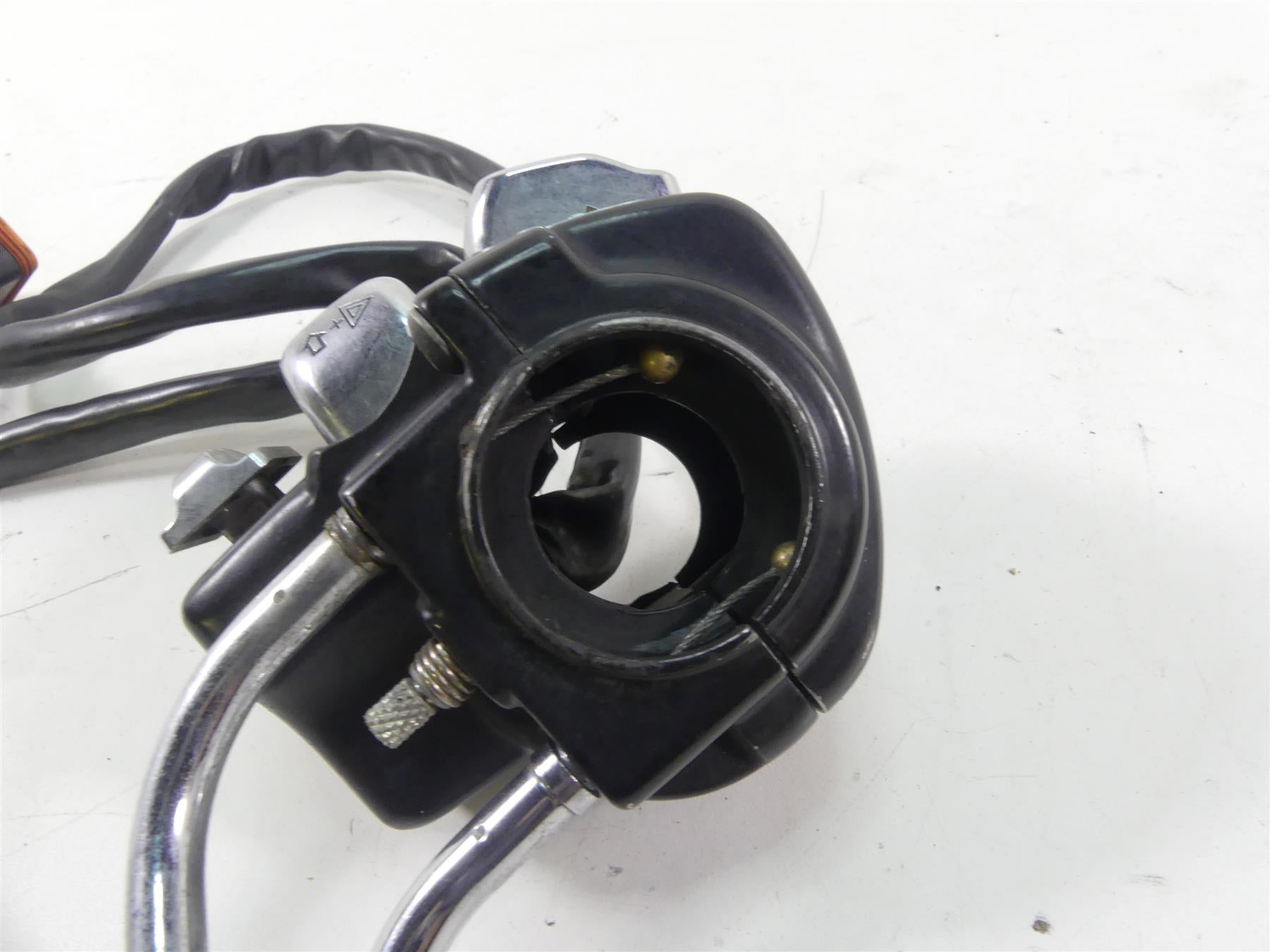 1998 Harley Touring FLHTC Electra Glide Left Right Hand Control Switch 71682-06 {{ shop.shopifyCountryName }} - Mototech271