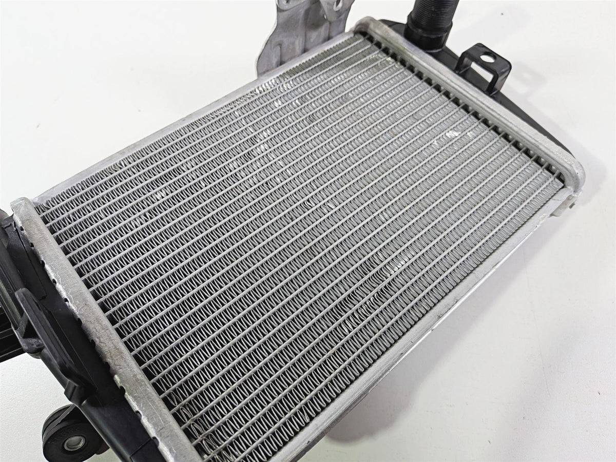 2023 BMW R1250RT RTP K52 Left Coolant Radiator - Broken Tab - Bent 17118546408 {{ shop.shopifyCountryName }} - Mototech271