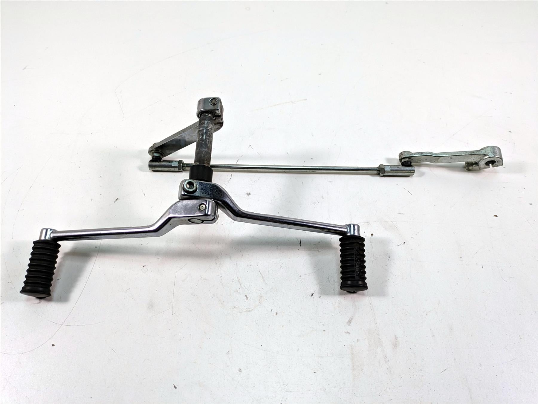 2006 Harley Touring FLHTCUI Electra Glide Toe Heel Shifter Linkage Set 33895-82E {{ shop.shopifyCountryName }} - Mototech271