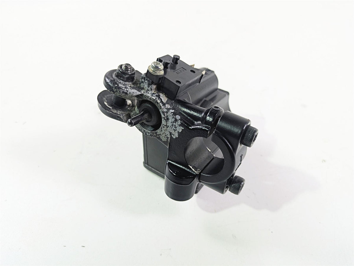 2009 Yamaha FZ1 FZS10 Fazer Brembo Front Brake Master Cylinder 3C3-W2587-00-00 {{ shop.shopifyCountryName }} - Mototech271