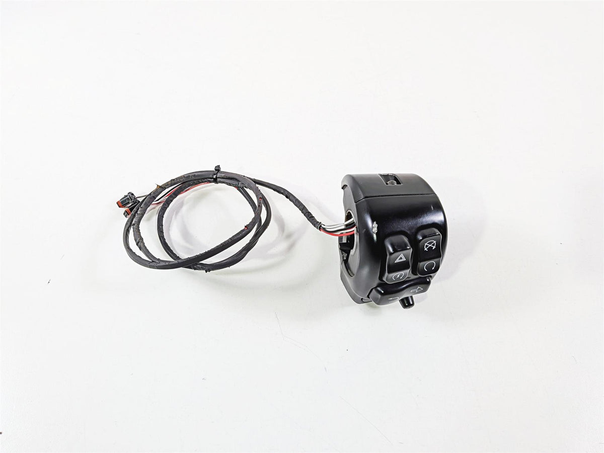 2017 Harley Touring FLHXS Street Glide Right Hand Control Switch 71500129C {{ shop.shopifyCountryName }} - Mototech271