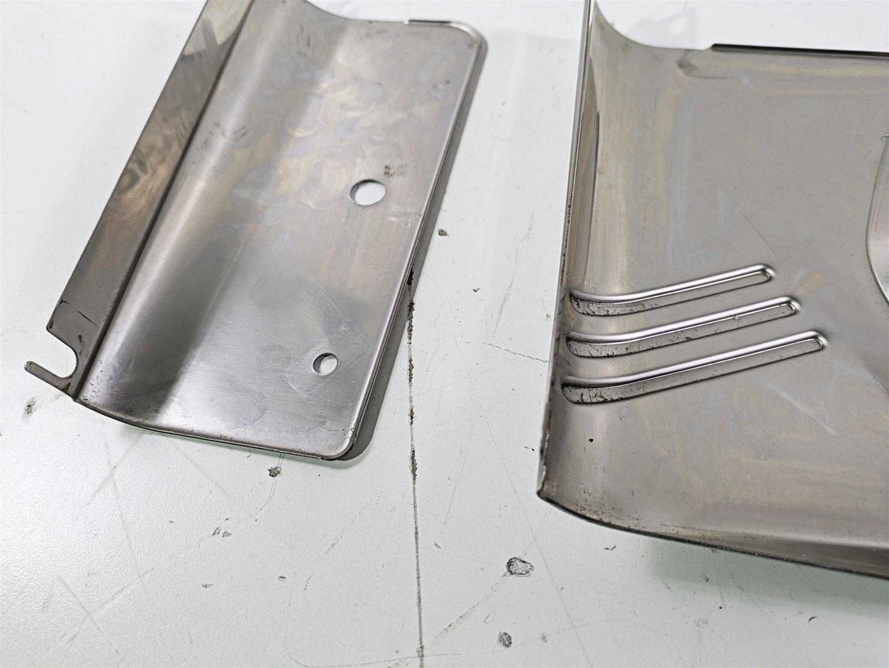 2004 Harley Softail FLSTF Fat Boy Headlight Fork Tube Cover Set 67808-86 {{ shop.shopifyCountryName }} - Mototech271
