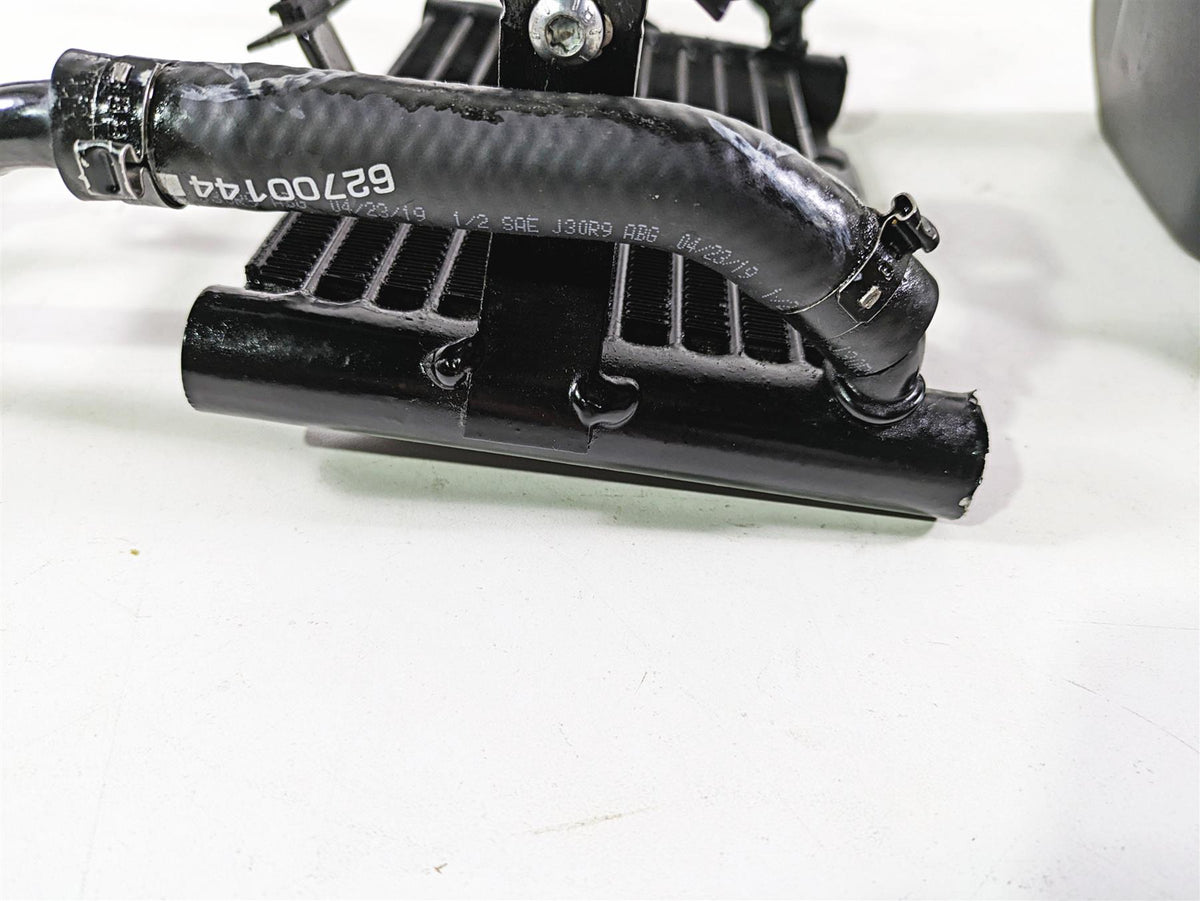 2020 Harley Touring FLHT Electra Glide Oil Cooler & Cover 62700227 26800092 {{ shop.shopifyCountryName }} - Mototech271
