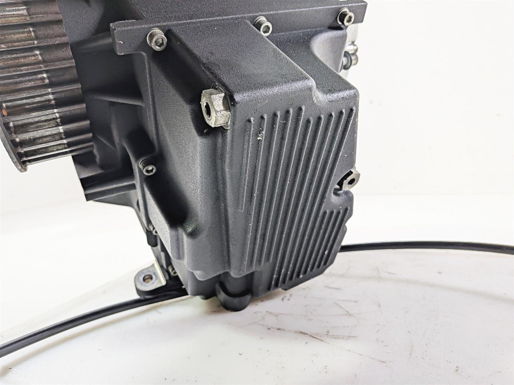 2014 Harley FXDL Dyna Low Rider 6-Sp Transmission Gear Box 30k 33083-10A {{ shop.shopifyCountryName }} - Mototech271