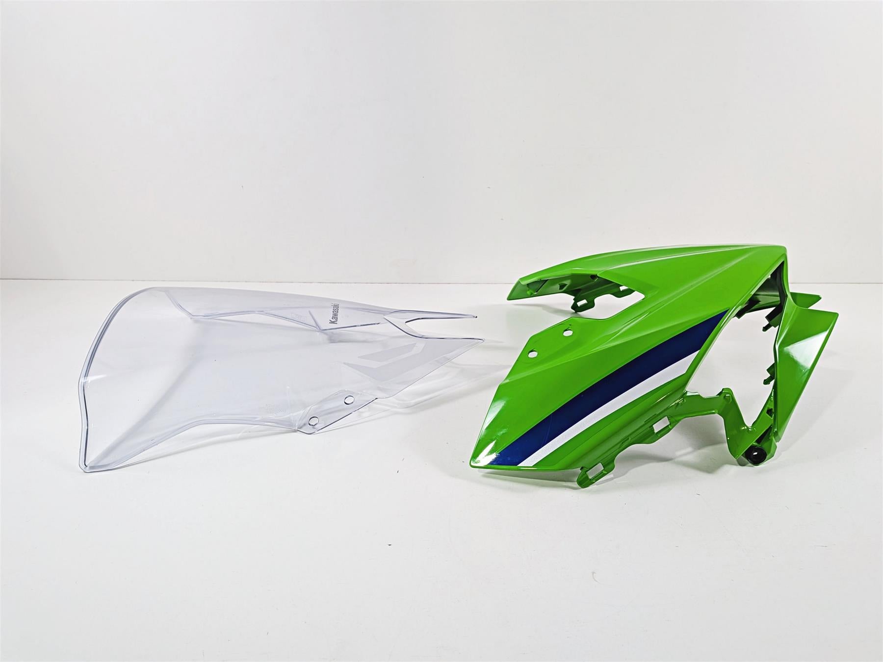 2024 Kawasaki EX500 Ninja 40th An. Front Nose Fairing Cover Set 55028-0874 {{ shop.shopifyCountryName }} - Mototech271