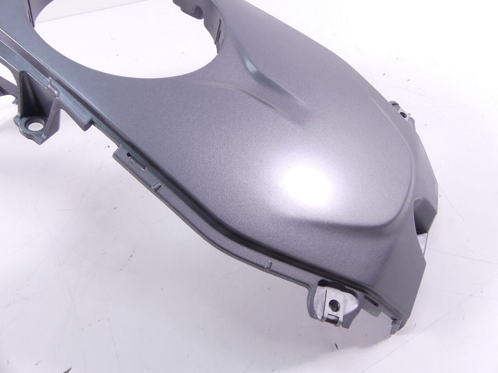 2016 BMW R1200 RT RTW K52 Center Tank Cover Fairing Cowl 46638533558 {{ shop.shopifyCountryName }} - Mototech271