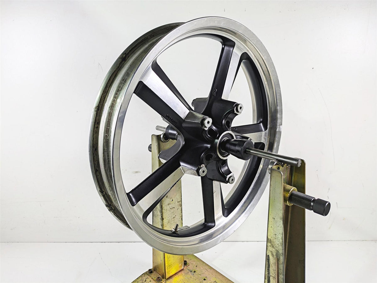 2012 Harley VRSCF Muscle V Rod Straight 19x3 Front Wheel 41670-09 {{ shop.shopifyCountryName }} - Mototech271