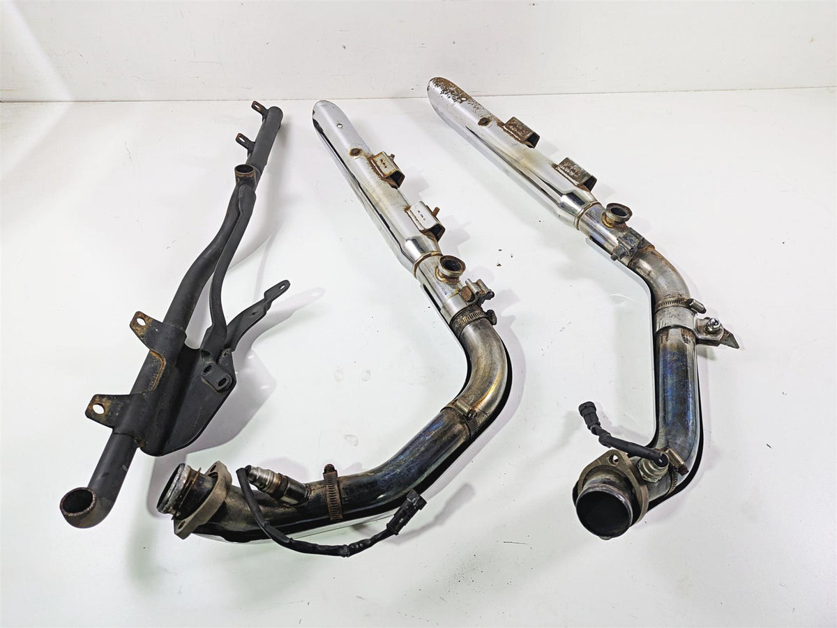 2007 Harley Sportster XL1200 C Exhaust Header & Slash Cut Muffler Set 64942-07 {{ shop.shopifyCountryName }} - Mototech271