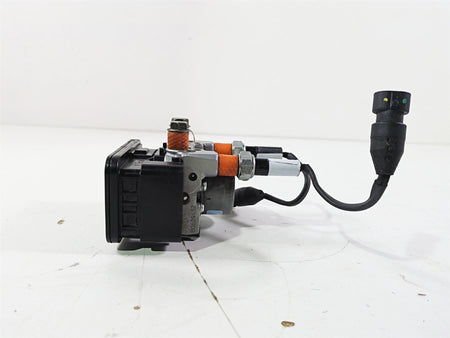 2019 Indian Chieftain Limited Abs Brake Pump Unit Module 1911987 {{ shop.shopifyCountryName }} - Mototech271