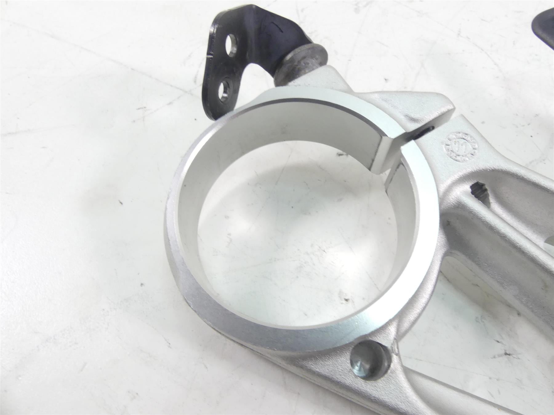2012 BMW S1000RR K46 Upper Triple Tree Steering Clamp 31427713161 {{ shop.shopifyCountryName }} - Mototech271