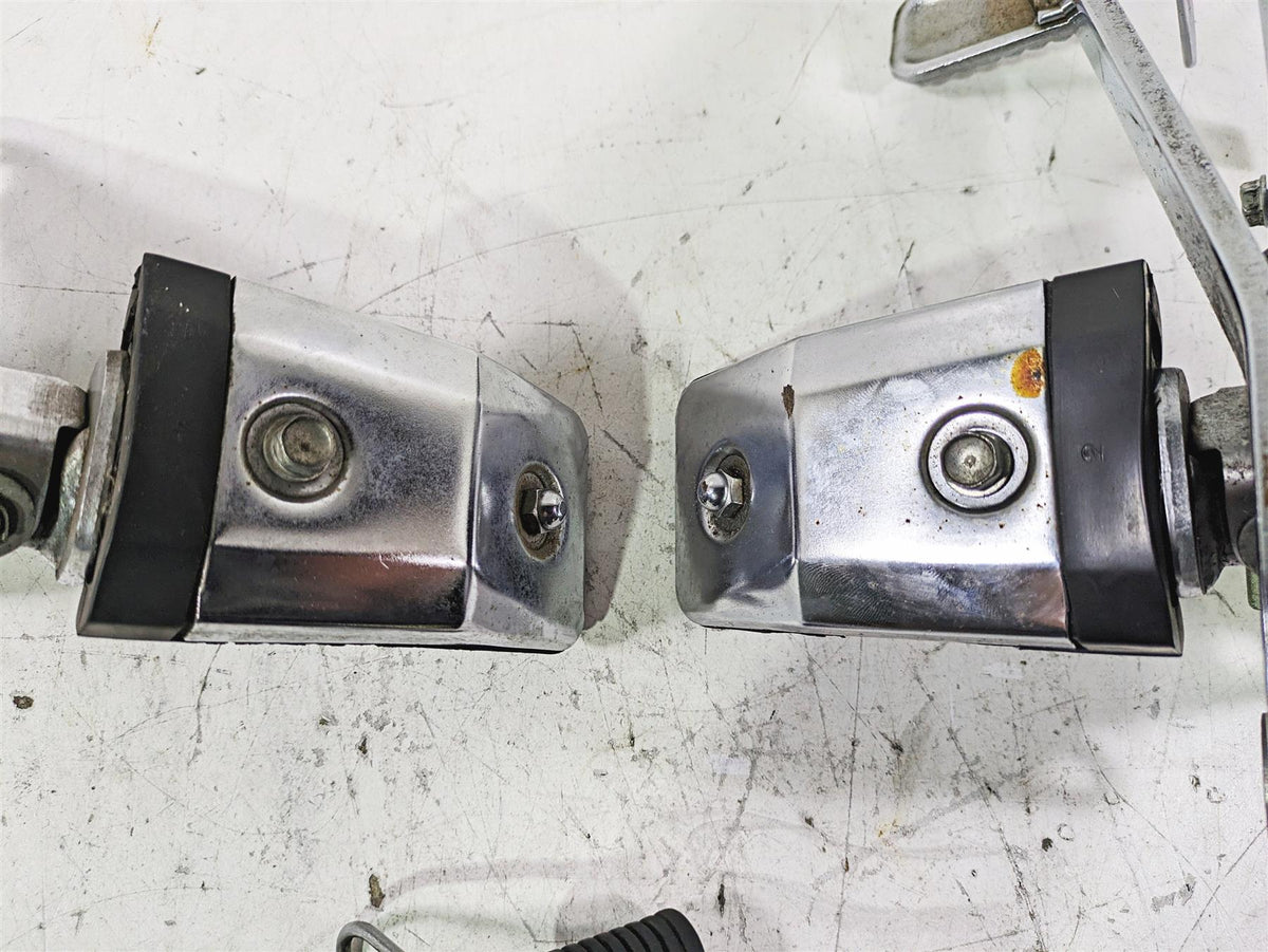 1998 Honda GL1500 Valkyrie Tour Front Footpeg Brake Shifter Set 50625-MZ0-000 {{ shop.shopifyCountryName }} - Mototech271