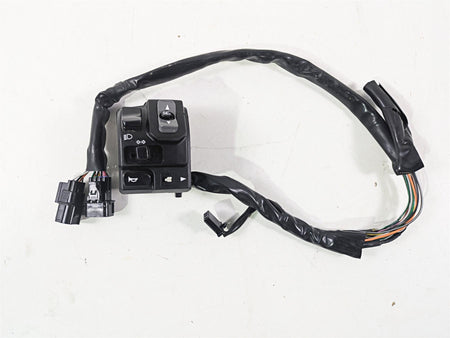 2024 Kawasaki ZX6R ZX636 Ninja Left Hand Control Switch Light Horn 46091-0624 {{ shop.shopifyCountryName }} - Mototech271