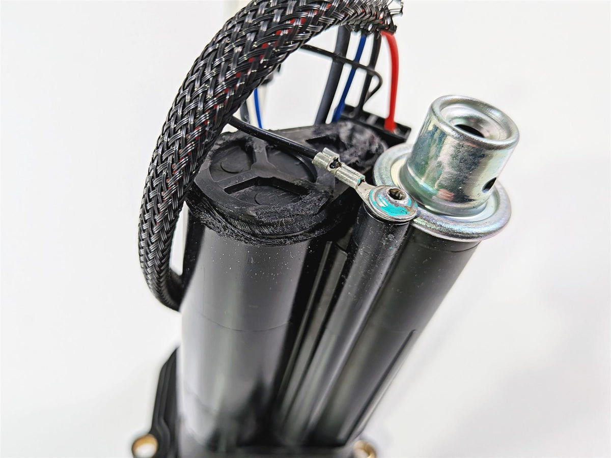 2019 Ducati 959 Panigale Fuel Gas Petrol Pump - Tested - Read 16024272A {{ shop.shopifyCountryName }} - Mototech271