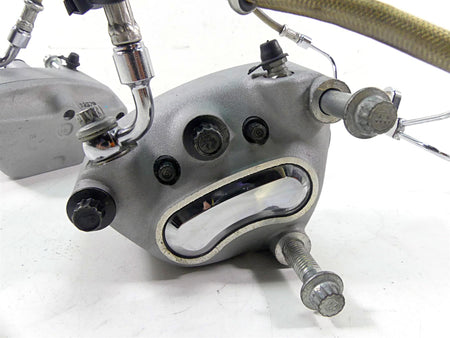 2007 Harley Touring FLHRSE CVO Road King Front Brake Caliper Set 44382-99C {{ shop.shopifyCountryName }} - Mototech271