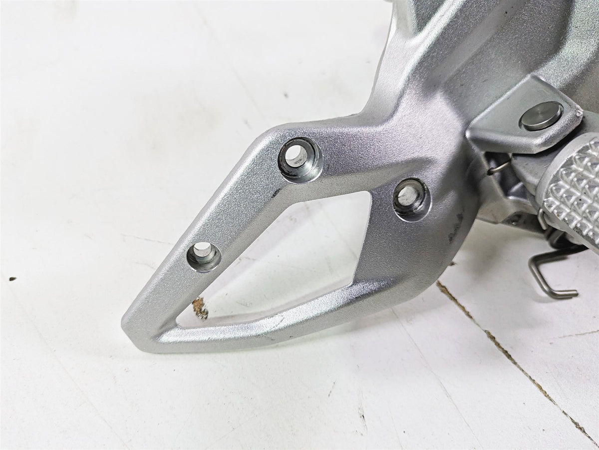 2016 BMW F800R K73 Right Front Rider Footpeg Foot Peg Rear 8527864 46718534960 {{ shop.shopifyCountryName }} - Mototech271
