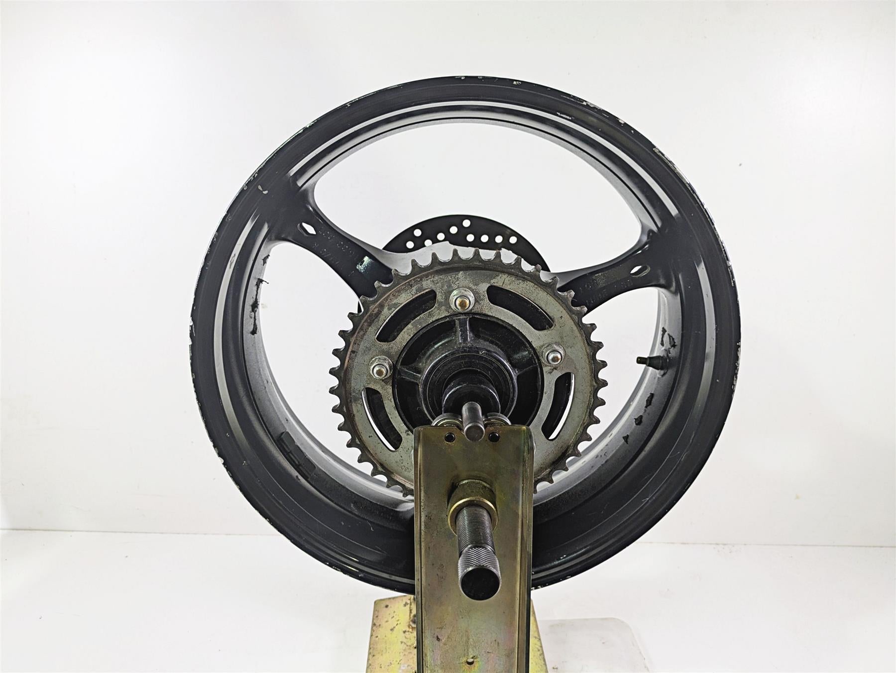 2006 Suzuki GSXR1000 K6 17x6 Rear Wheel Rim - READ 64111-41G00-019 {{ shop.shopifyCountryName }} - Mototech271