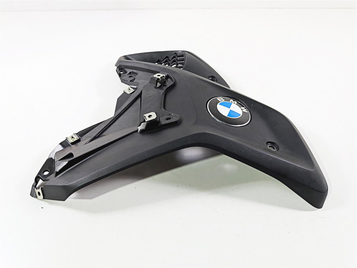 2019 BMW R1250GS K50 Left Intake Fairing & Emblem 46638556655 {{ shop.shopifyCountryName }} - Mototech271