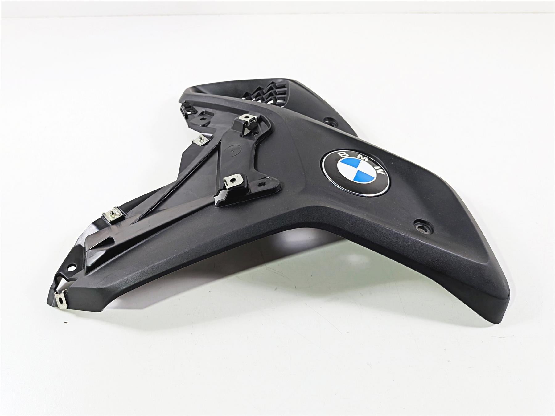 2019 BMW R1250GS K50 Left Intake Fairing & Emblem 46638556655 {{ shop.shopifyCountryName }} - Mototech271