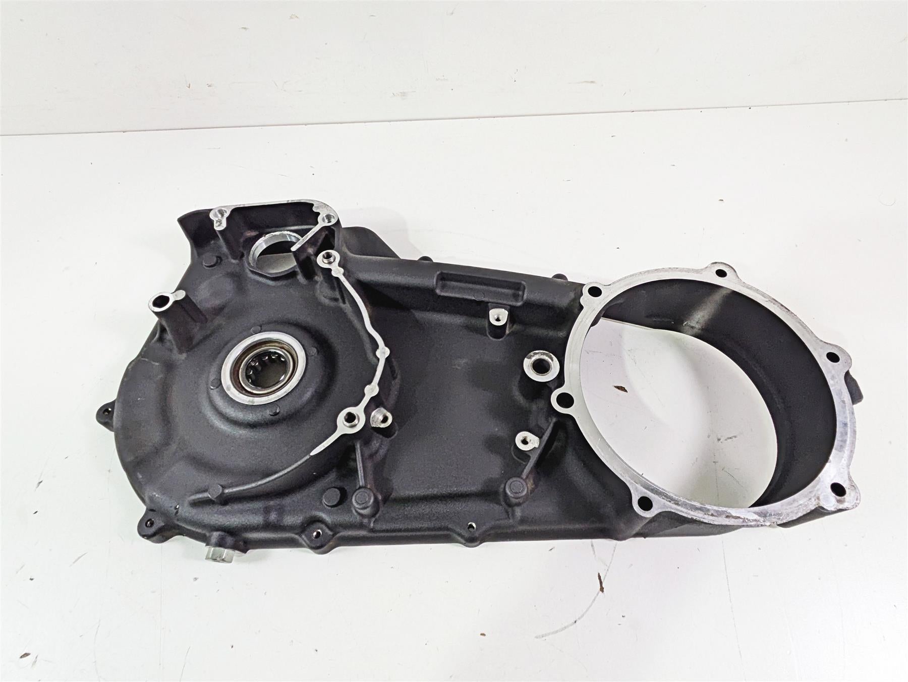 2016 Harley FXDL Dyna Low Rider Inner Primary Drive Clutch Cover 60681-06C {{ shop.shopifyCountryName }} - Mototech271