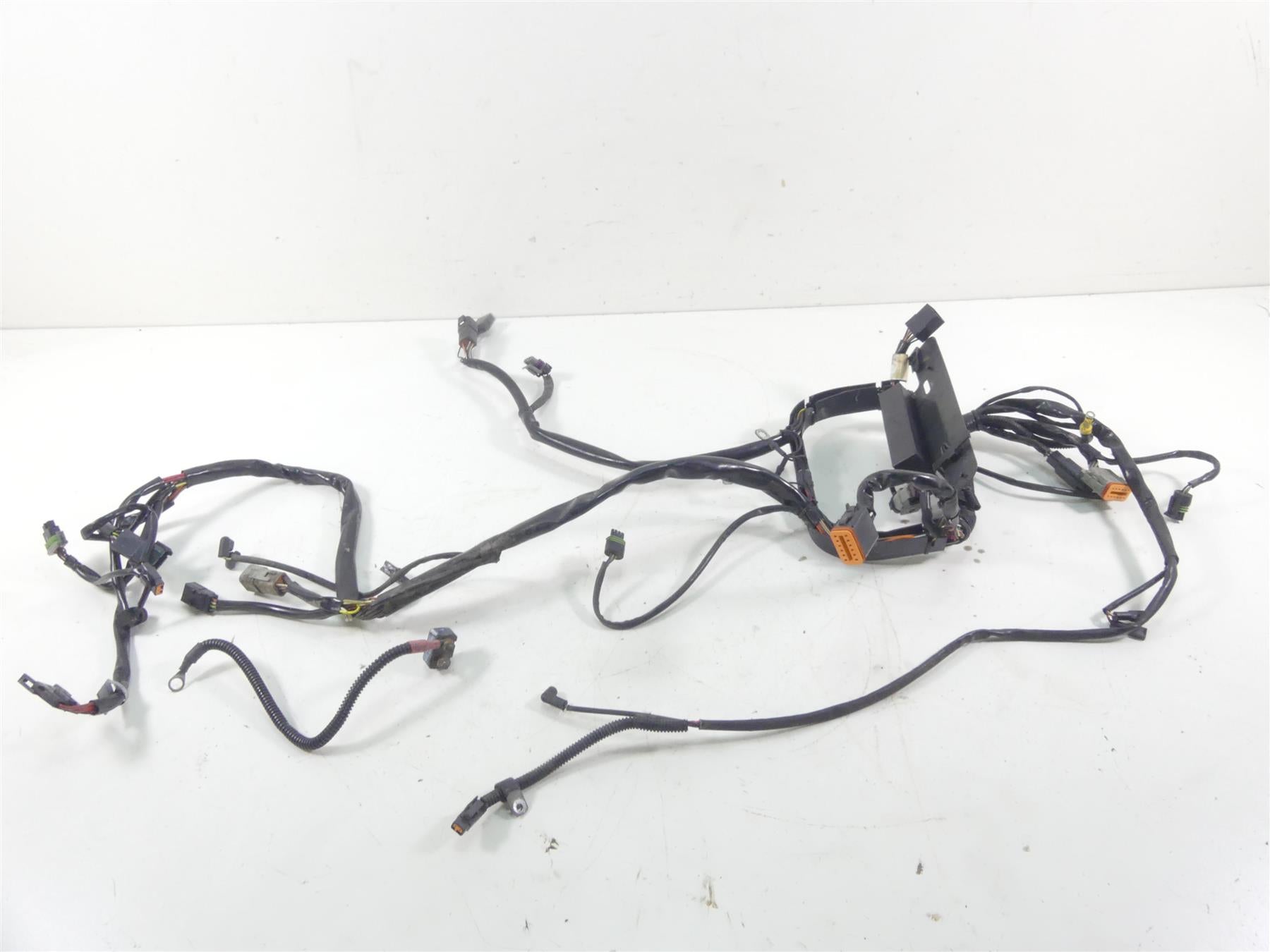 2005 Harley Softail FLSTSC Heritage Springer Main Wiring Harness Loom 70216-04A {{ shop.shopifyCountryName }} - Mototech271