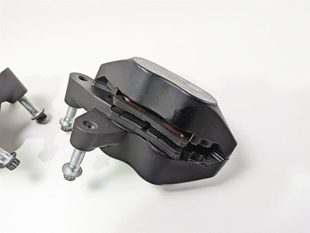 2019 Harley Softail FXDR 114 Front Brake Caliper Set 41300095 41300205 {{ shop.shopifyCountryName }} - Mototech271