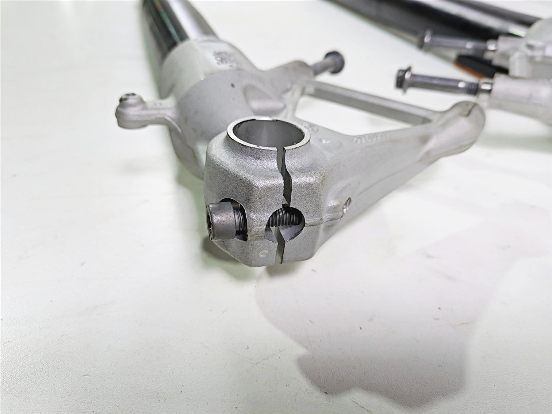 2021 BMW R1250GS K51 Adv Marzocchi Front Fork Leg Set 31428393005 31428393006 {{ shop.shopifyCountryName }} - Mototech271