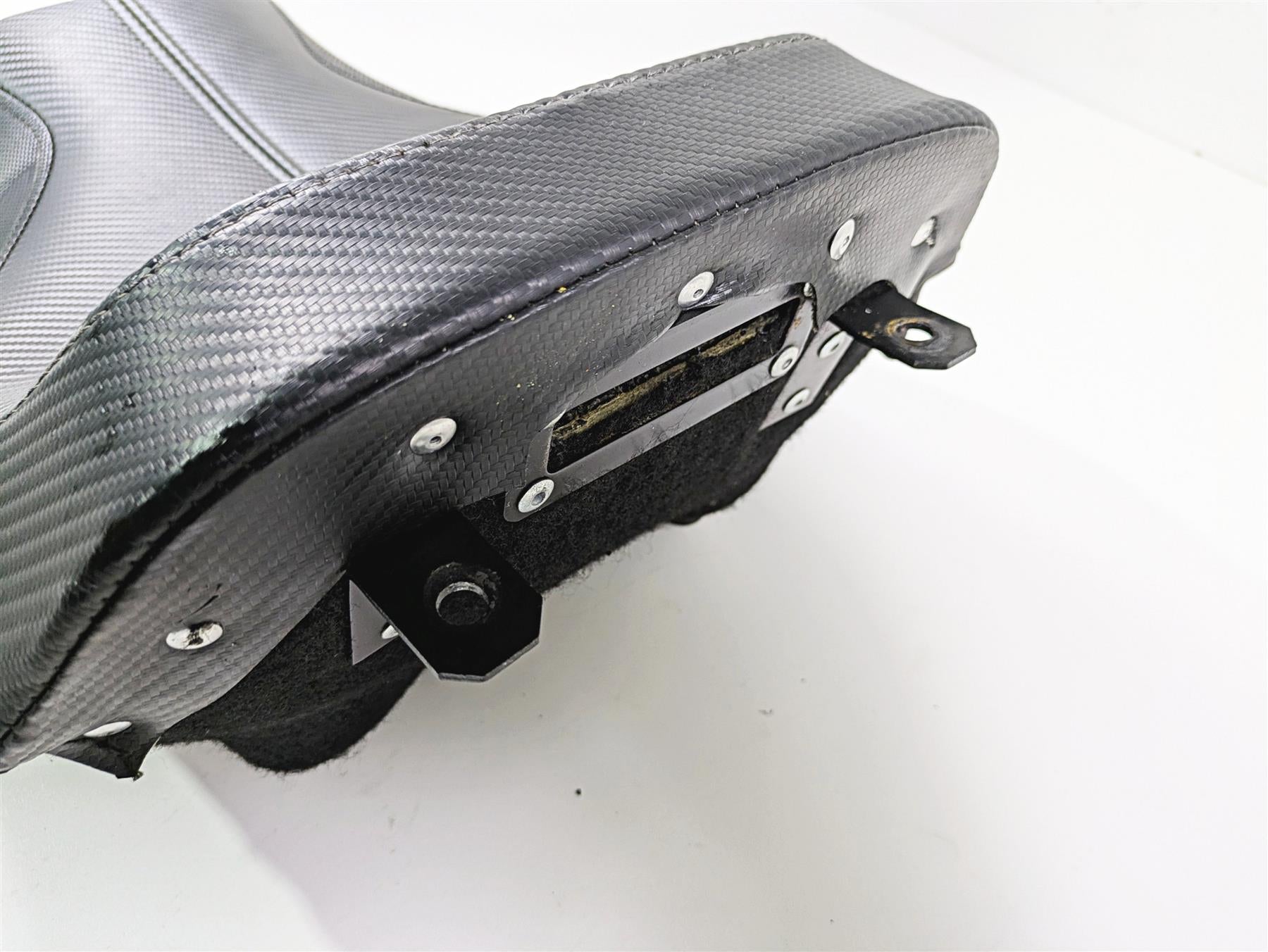 2019 Harley Softail FXDR 114 Saddlemen GB V1 Solo Seat Saddle 819-32-0043 {{ shop.shopifyCountryName }} - Mototech271