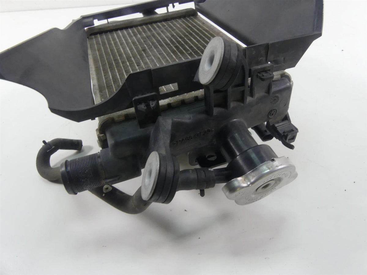 2019 BMW R1250GS K50 Right Radiator Fan Cover Hoses Reservoir Set 17118546416 {{ shop.shopifyCountryName }} - Mototech271