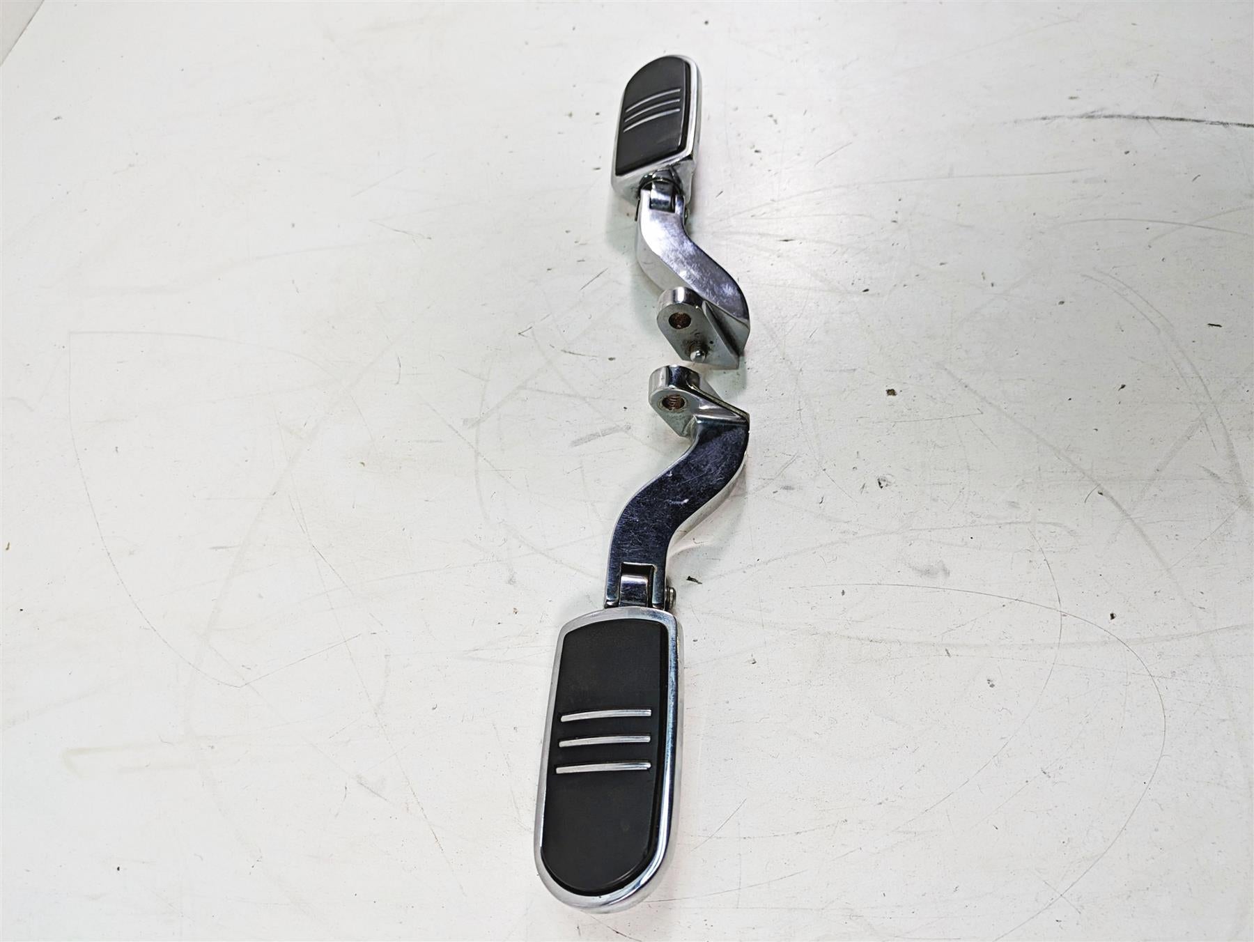 2013 Harley Softail FLSTFB Fat Boy Lo Passenger Footpeg Foot Peg Set 33048-72 {{ shop.shopifyCountryName }} - Mototech271