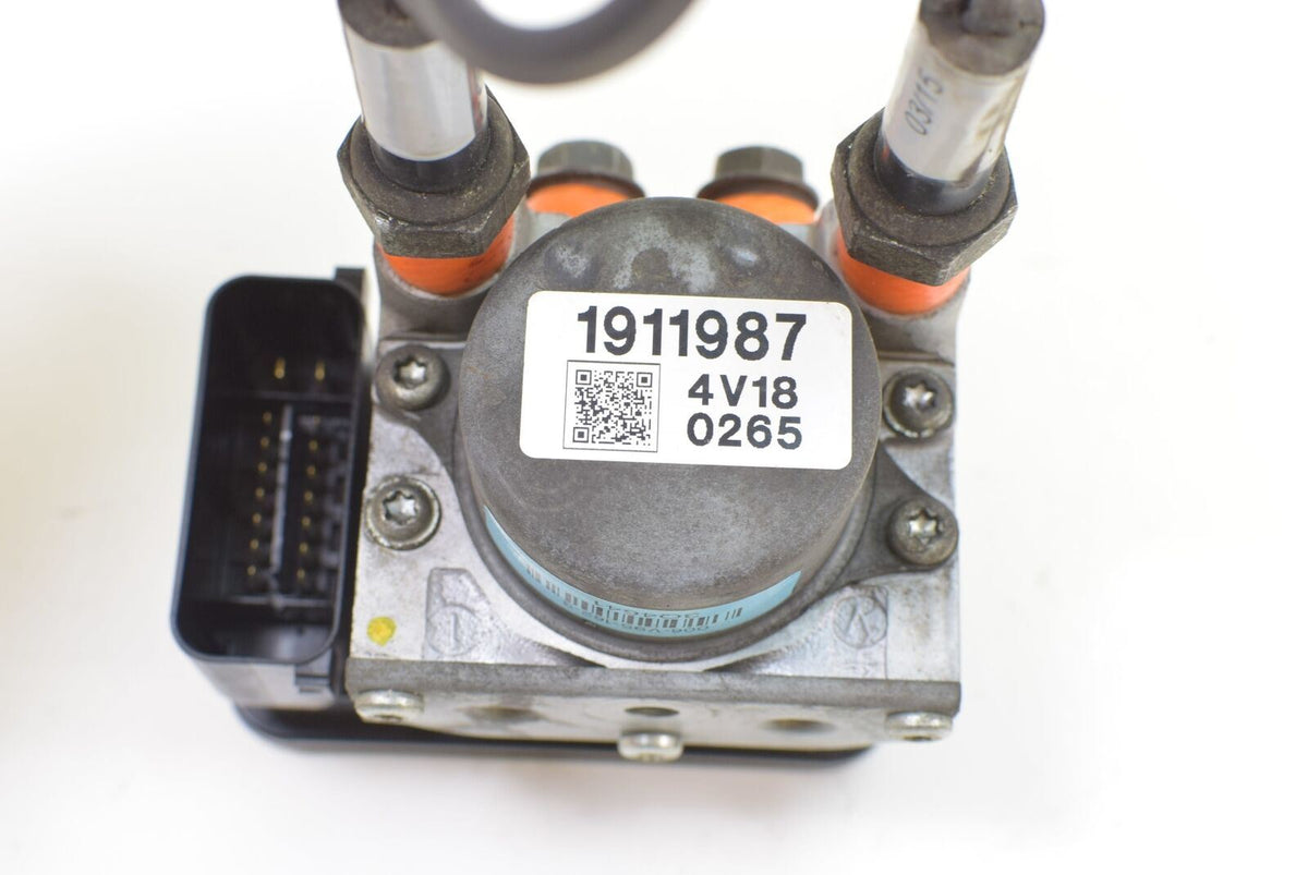 2015 Indian Chief Vintage Abs Brake Pump Module 1911987 2204981 {{ shop.shopifyCountryName }} - Mototech271