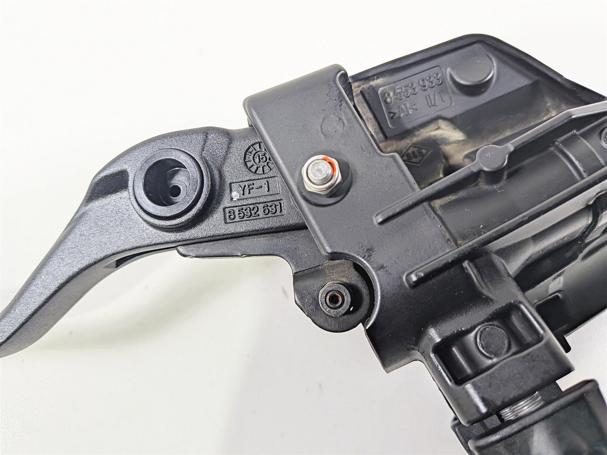 2016 BMW R1200 GS K50 Front Brake Master Cylinder + Lever 32728559604 {{ shop.shopifyCountryName }} - Mototech271