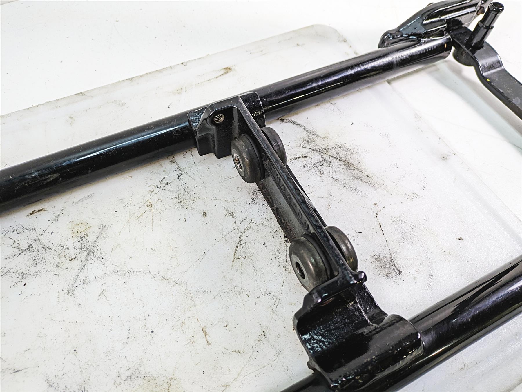 2009 Harley Softail FLSTSB Cross Bones Main Straight Frame Chassis With Clean Kentucky Title - 47173-11BHP {{ shop.shopifyCountryName }} - Mototech271