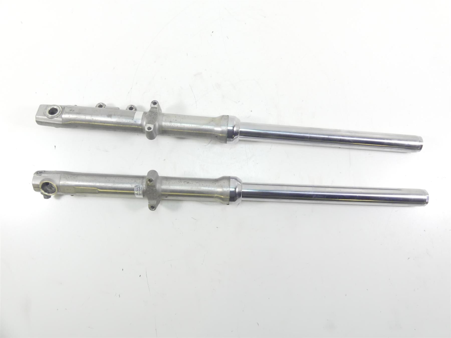 2005 Harley Dyna FXDLI Low Rider Front 39mm Fork Leg Set R 45947-04 L 45948-04 | Mototech271