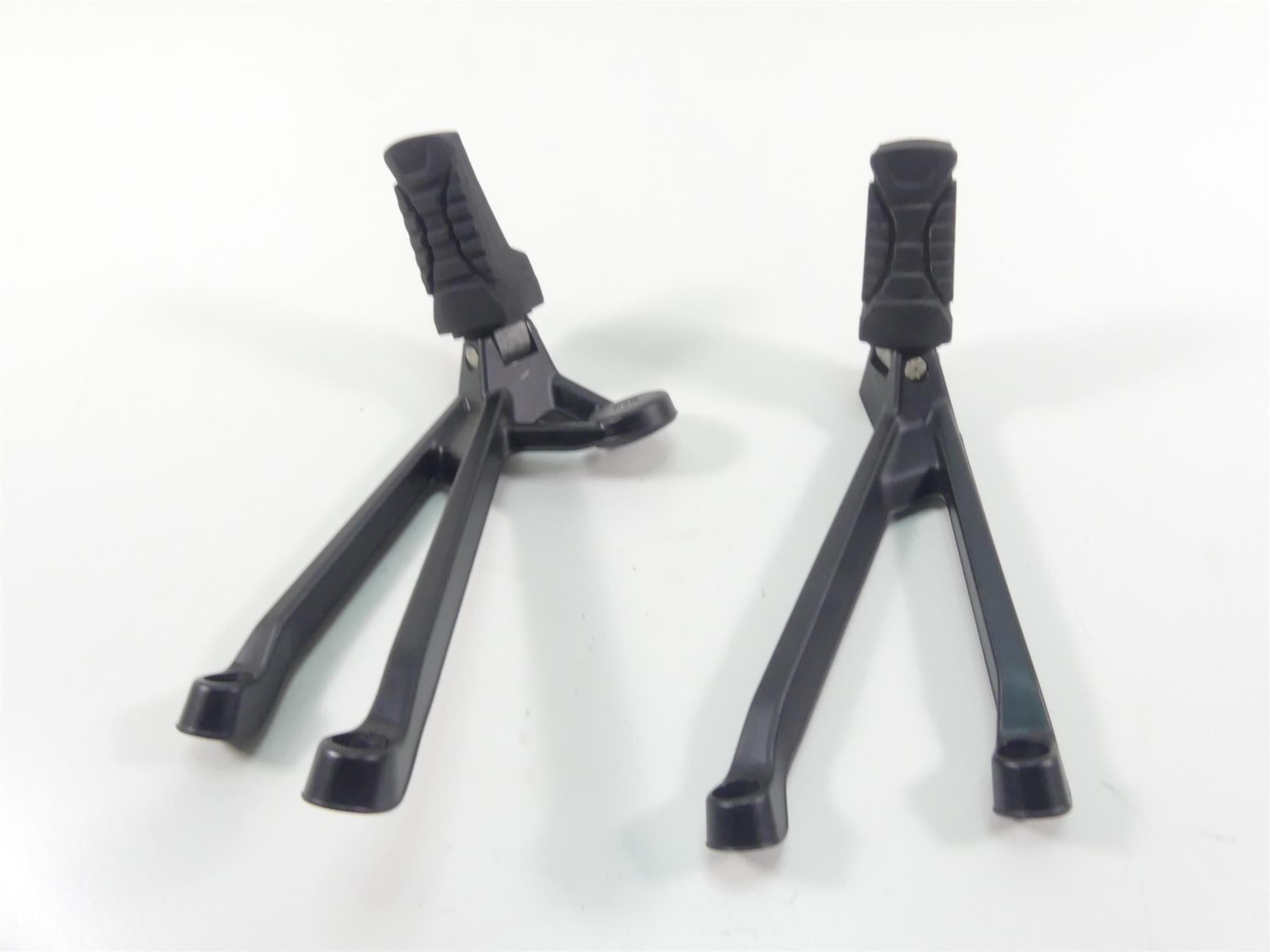 2016 BMW S1000XR K49 Rear Passenger Footpeg Set 46718553845 46718553846 {{ shop.shopifyCountryName }} - Mototech271