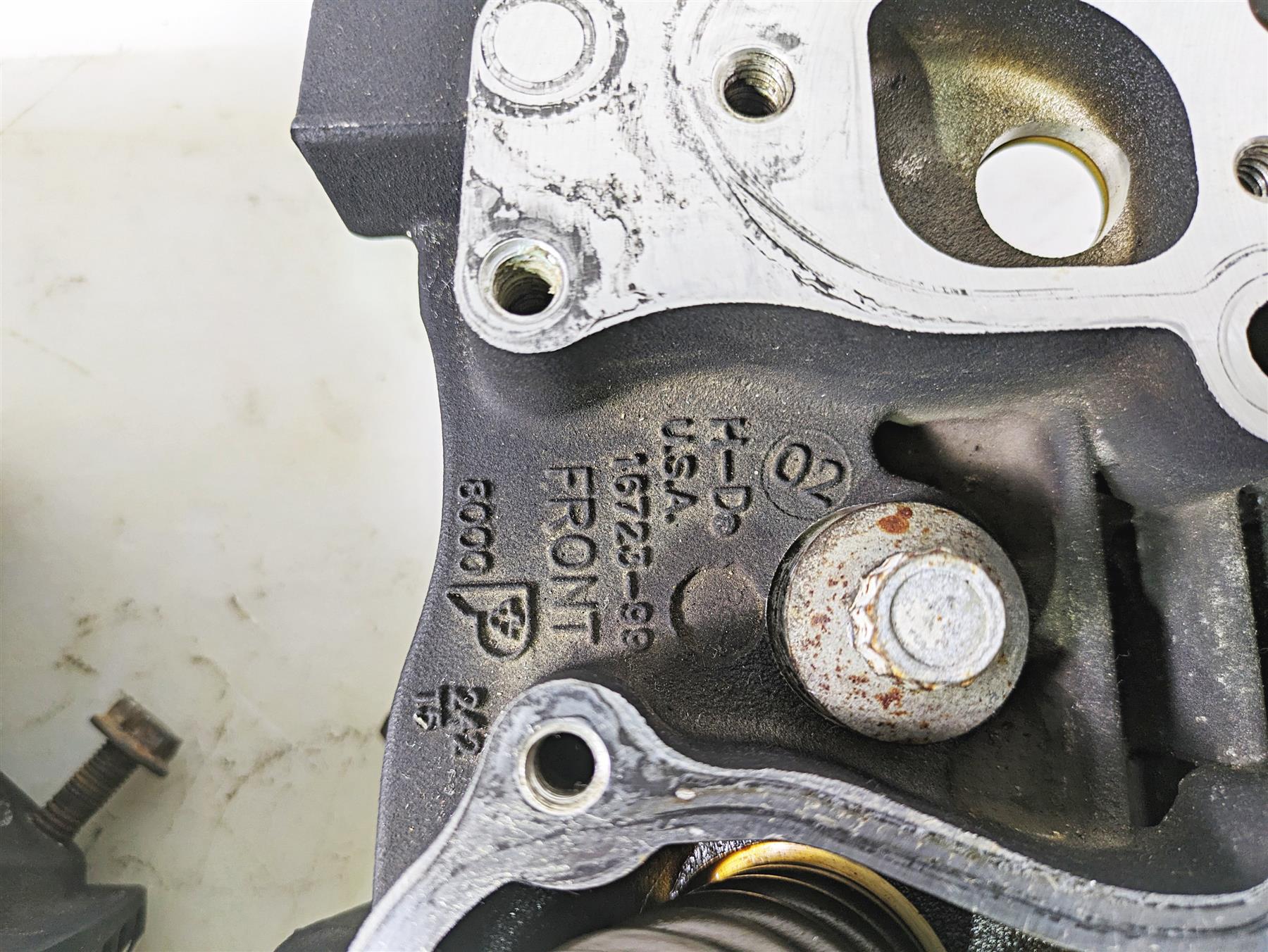 2003 Harley Dyna FXDL Low Rider 100TH Front Rear Cylinder Head Set 16723-99 {{ shop.shopifyCountryName }} - Mototech271
