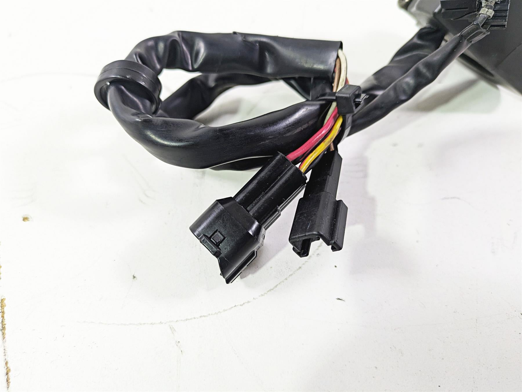 2005 Kawasaki ZX1000 ZX10R Ninja Right Start Stop Control Switch 46091-0114 {{ shop.shopifyCountryName }} - Mototech271