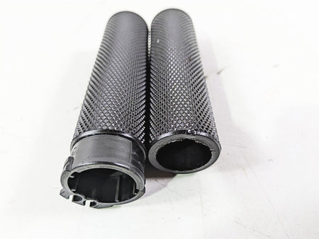 2010 Harley VRSCF Muscle Rod Arlen Ness Hand Grip Set {{ shop.shopifyCountryName }} - Mototech271