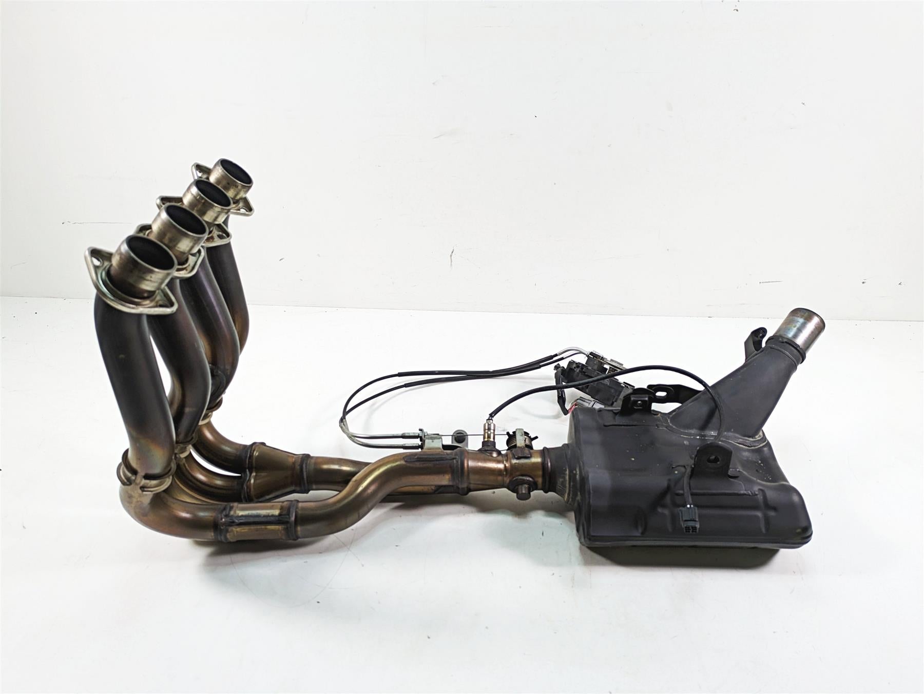 2022 Suzuki GSXR 750 Exhaust Header Manifold & Servo Motor 14100-15J00 | Mototech271