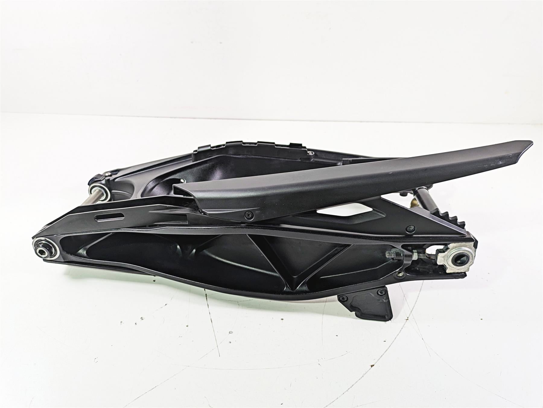 2022 KTM 1290 Super Adventure S Swingarm & Axle & Pivot Bolt 61904030044C1 {{ shop.shopifyCountryName }} - Mototech271