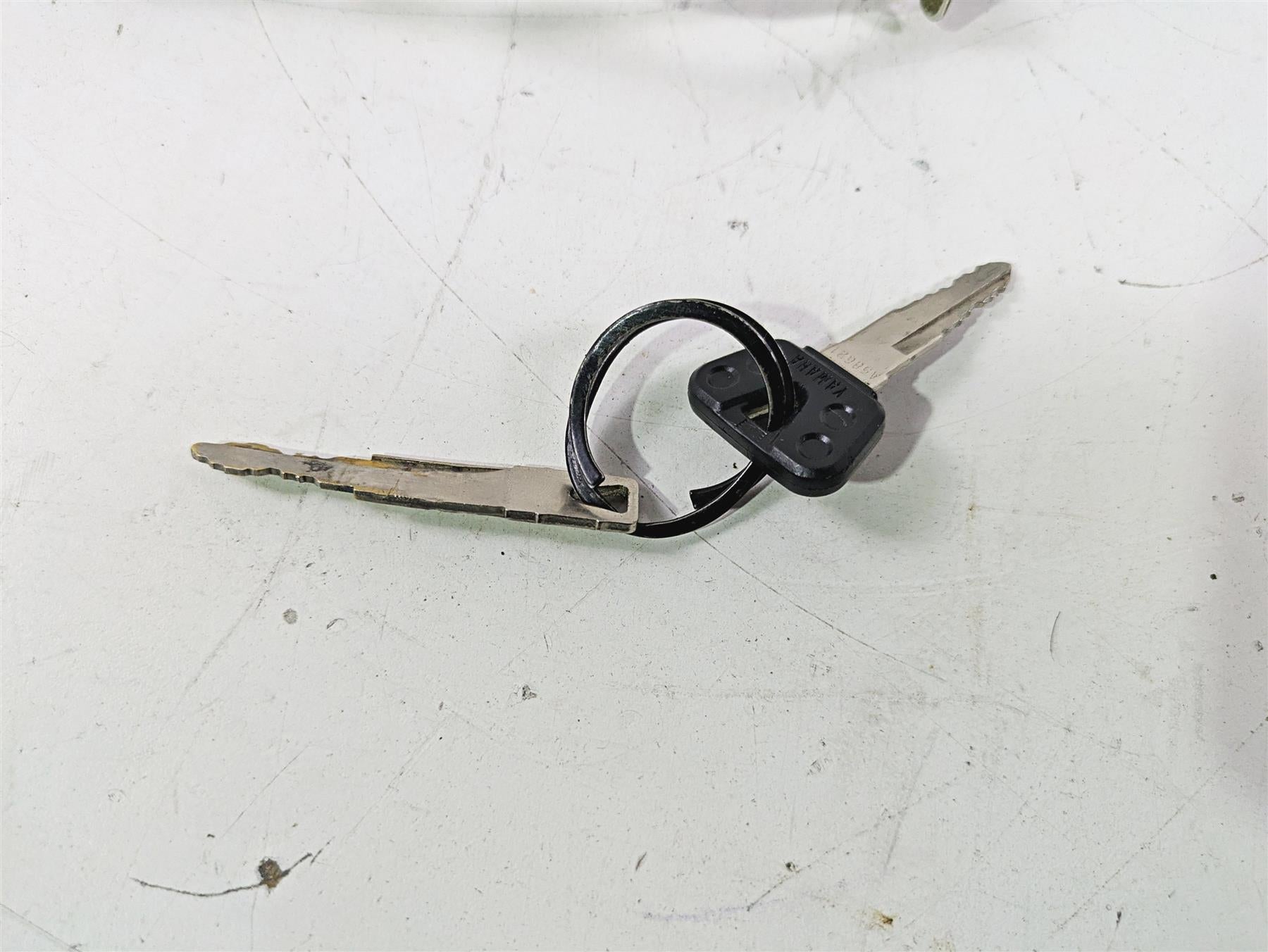 2012 Yamaha XT1200 Super Tenere Seat Lock & Key Set {{ shop.shopifyCountryName }} - Mototech271