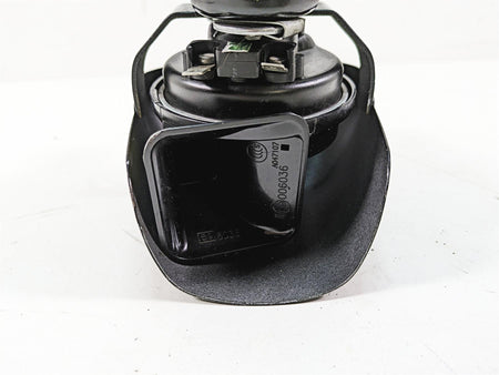 2019 Harley Touring FLHX Street Glide Horn & Cover H 69060-90H C 61300523A {{ shop.shopifyCountryName }} - Mototech271