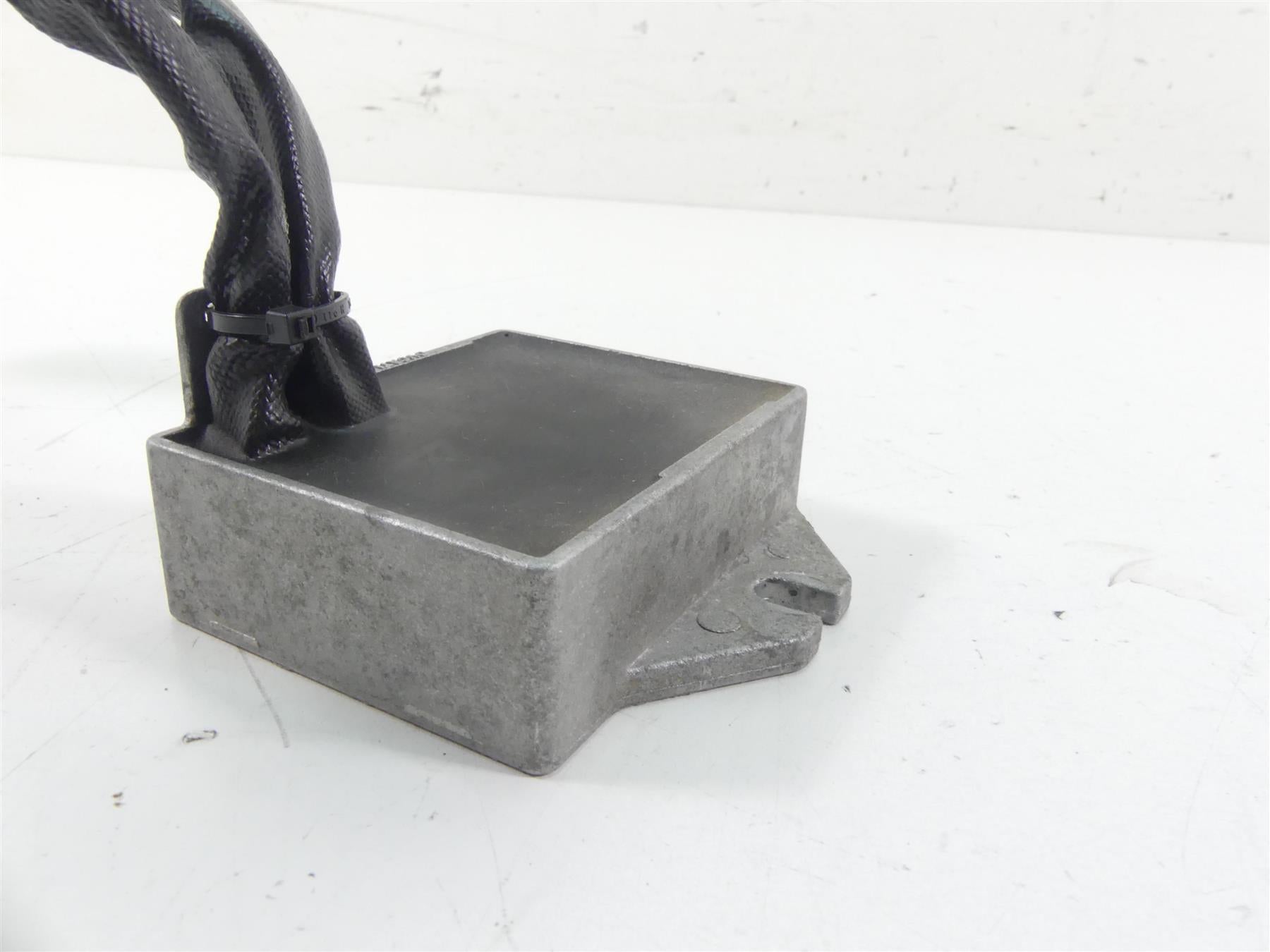 2009 Buell 1125 CR Rectifier Voltage Regulator Y0302.1AMC {{ shop.shopifyCountryName }} - Mototech271