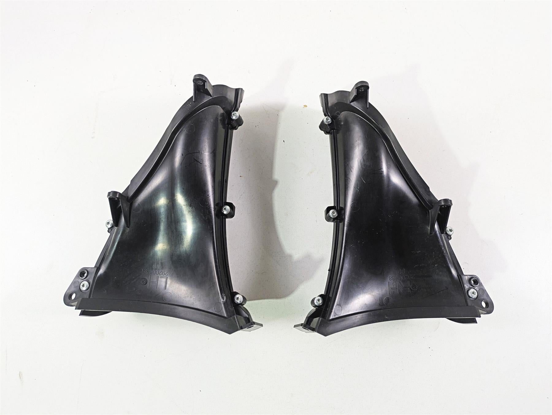 2021 Harley Touring FLTRX Road Glide Front Air Inlet Duct Set 29200136 29200138 {{ shop.shopifyCountryName }} - Mototech271