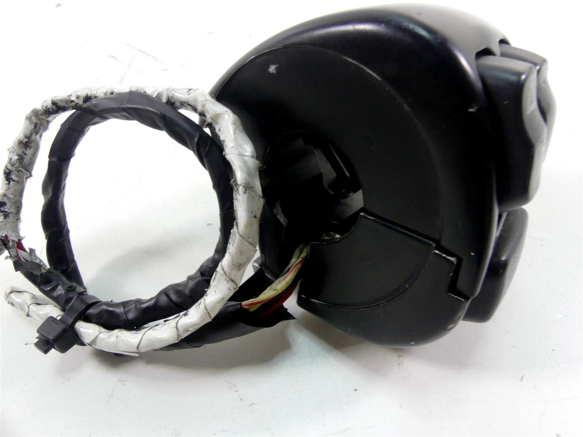 2017 Harley Softail FXSB Breakout Right Hand Control Switch -Read 71500297 {{ shop.shopifyCountryName }} - Mototech271