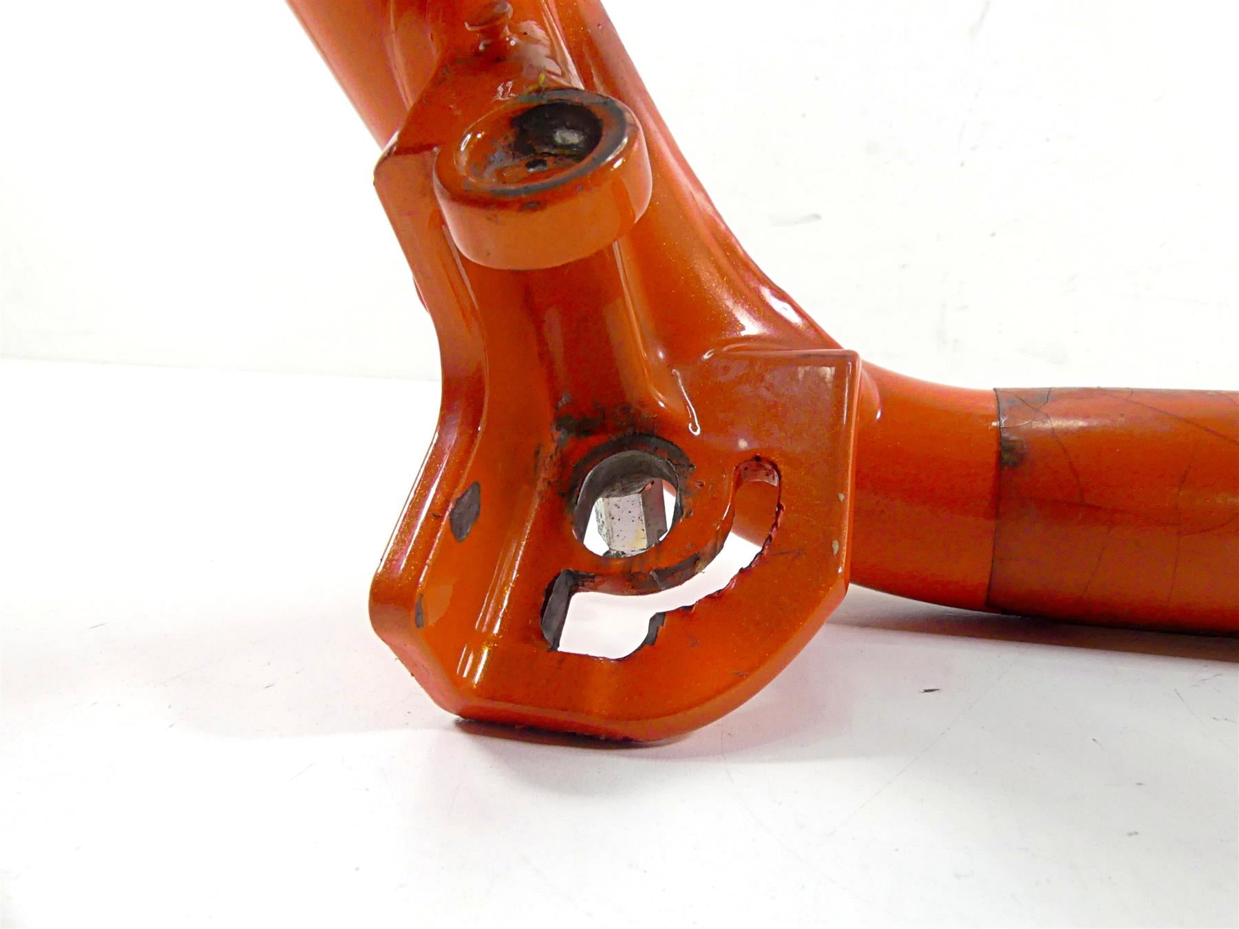 2005 Harley VRSCSE CVO V-Rod Left Front Frame Downtube Orange 48117-05 {{ shop.shopifyCountryName }} - Mototech271