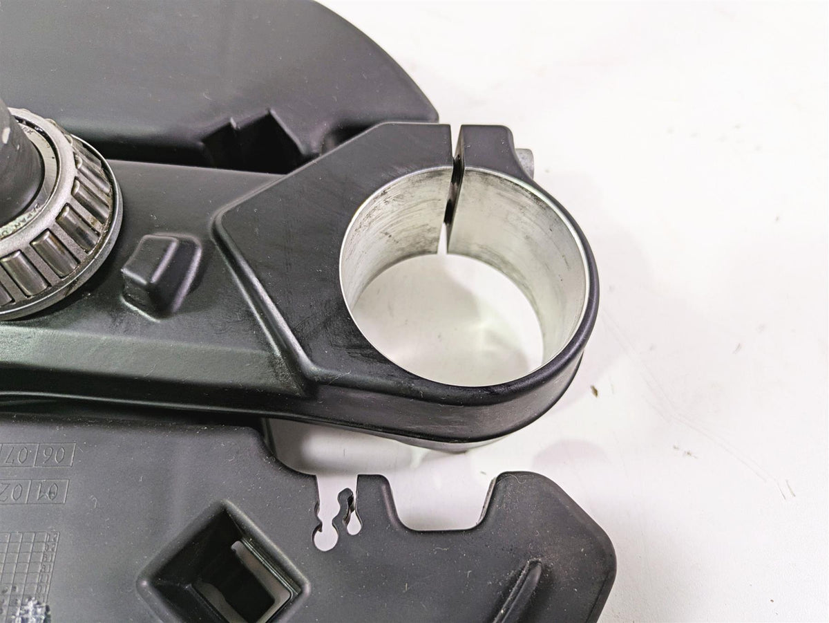 2017 BMW F800GS Adv K75 Lower Triple Tree Steering Clamp 31428530350 {{ shop.shopifyCountryName }} - Mototech271